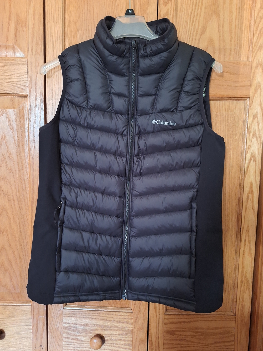 Columbia Black Quilted Puffer Vest with Stretch Side Panels